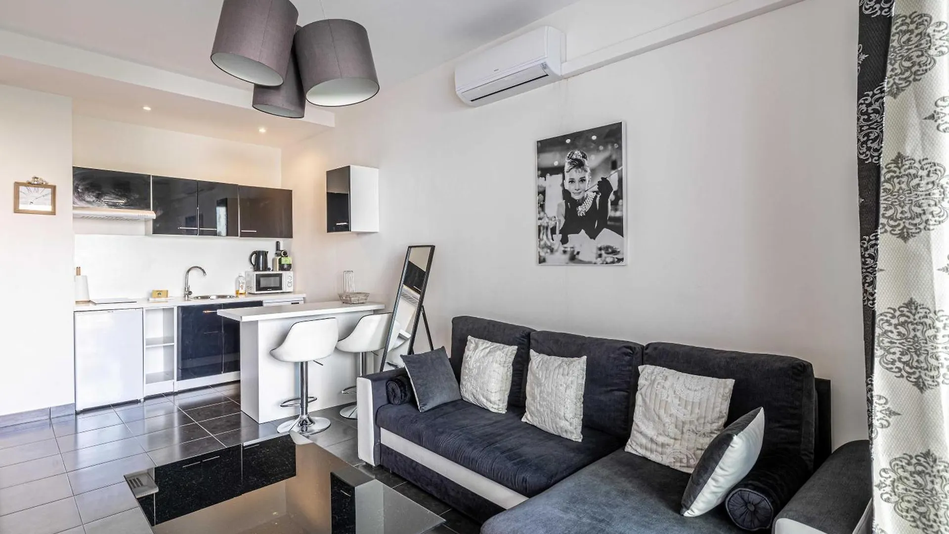 Welcoming Apartment With Parking - Croisette Cannes